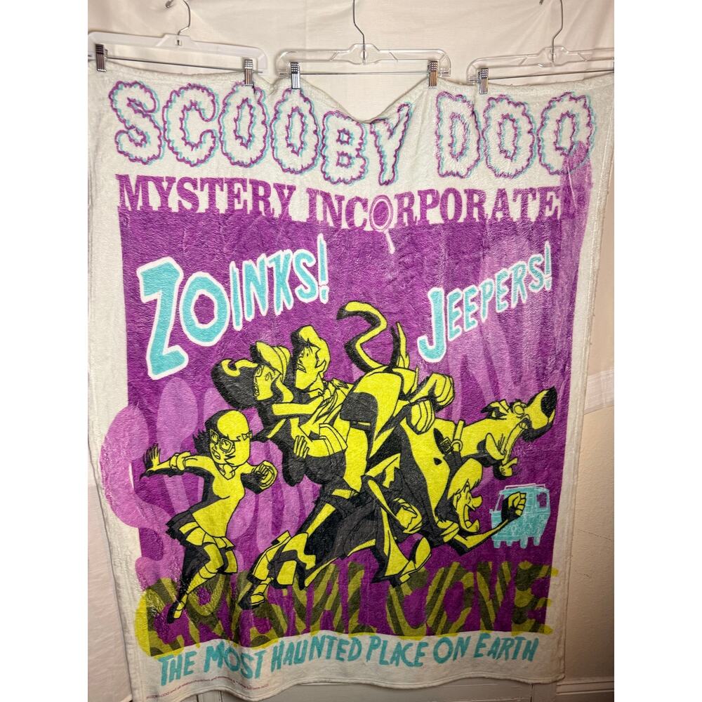 Scooby-Doo "Haunted Crystal Cove" Northwest Silk Touch Throw Blanket